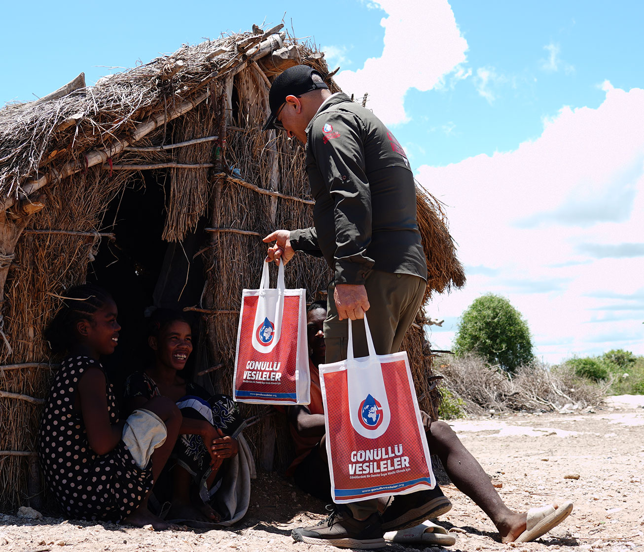 Ramazan’ın Bereketi, Paylaşmanın Huzuru: Zekat, Fitre ve Fidyelerinizle Umut Olun